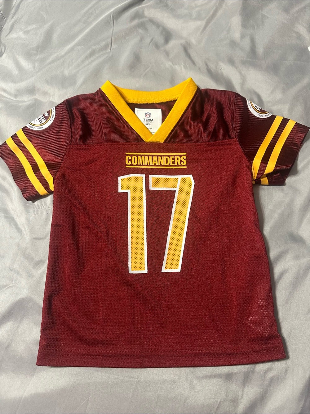 WASHINGTON COMMANDERS #17 (McLAURIN) NFL FOOTBALL JERSEY TODDLER